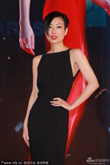 组图：群星亮相金像红毯 汤唯领衔众女星斗艳