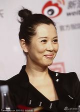 组图：金爵奖评委齐亮相 宁浩疲惫心不在焉