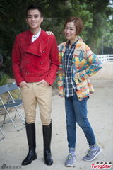 组图：郑秀文、张家辉《失恋急让》海报曝光