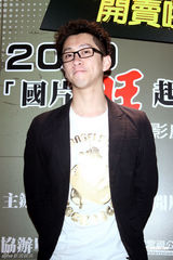 组图：曾宝仪缺席主持节目 黄子佼意外现身任嘉宾