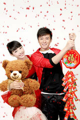 幻灯：朱雨辰白百何新春写真出炉  恭贺虎年