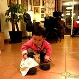 歌手含笑爱女首曝光 开心当奶爸(图)