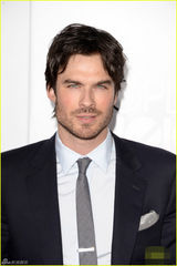 组图：第40届人民选择奖星光熠熠 小罗伯特现身