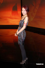 幻灯图：林保怡出演新戏 邓丽欣郑欣宜虚心讨教