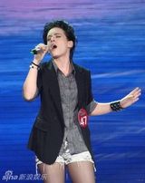 幻灯组图：红歌会老外选手“唐伯虎”私密照曝光