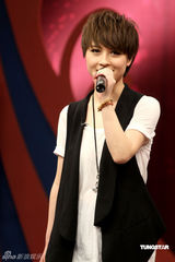 高清图：厉娜做客《Lady呱呱》 自曝有男友感情稳定