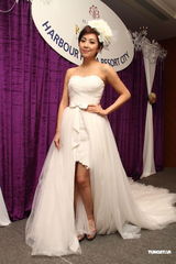 组图：黄智雯浪漫演绎婚纱 觅男友不分圈内圈外