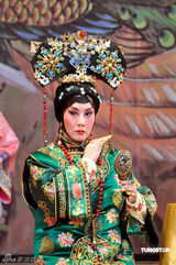 汪明荃否认“女皇病”上身 罗家英力挺笑言无所谓 