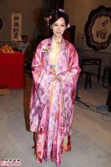 组图：吕慧仪期待扮老年慈禧 林晓峰赞无线腰斩节目