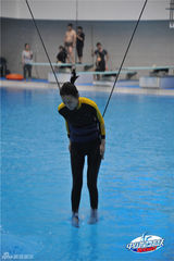 组图：《星跳跃》黄圣依回归迎车轮战强训