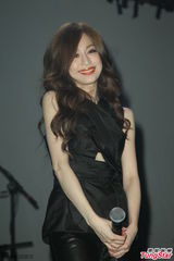 组图：王心凌4日台北开唱 现场大方剖白恋情