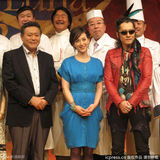 组图：日本申奥成功 代表团混血美女主播引关注