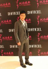 姚晨露背装秀性感 范冰冰否认收婚戒称自备(图)