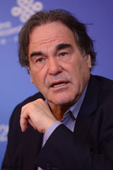 组图：对话导演奥利弗-斯通“我很喜欢周星驰”