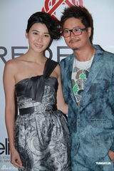 高清组图：蒙嘉慧怒对偷拍者 直言艺人很可怜 