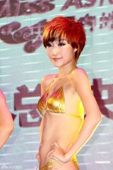 组图：亚姐决赛现场玉腿酥胸 艺术生扎堆汤加丽助阵 