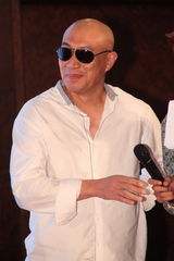 组图：《三爱》宁波热拍 张歆艺李光洁戏里结缘