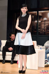 组图：周慧敏否认婚变：我跟老公感情相当好