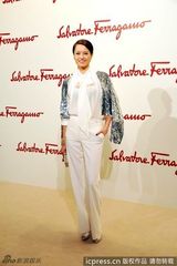 组图：刘嘉玲董洁等助阵时装秀 黄奕爆炸头抢镜