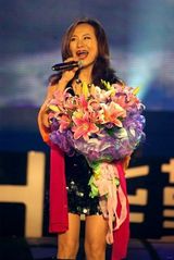 组图：《同一首歌》献礼国庆 万名观众歌唱祖国