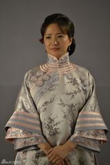 组图：《大宅门》何晴定妆照曝光 展古典风情