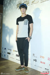 组图：璀璨之星总决赛 模特前辈到场力挺