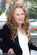 高清组图：《颠倒众生》亮相 海报女星唐纳薇现身