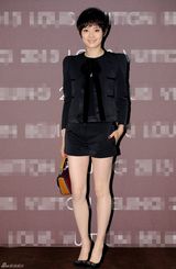 组图：孙俪率性亮相 透露新戏计划