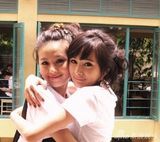 组图：刘诗诗杨幂热吻旧照 好姐妹同天公布喜讯