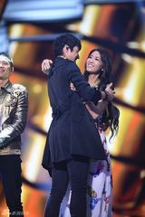 组图：央吉玛左立领衔当红选秀炸子鸡来袭