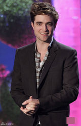 组图：《暮光》领跑2011MTV电影奖 帕丁森热吻泰勒