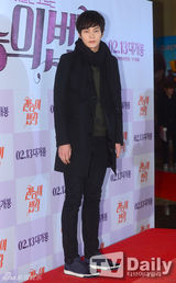 组图：秀智BoA申敏儿等女神齐捧《官能的法则》