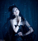 组图：韩雪化身梦幻新娘释放黑暗光明魔力