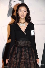 组图：杜汶泽薛凯琪新片上映 方大同不避嫌捧场