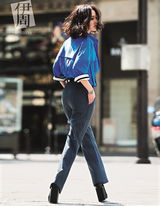 高清图：周迅青春大片追逐梦想自由跳跃