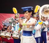 组图：吴莫愁炫彩大片娇媚 低胸装秀夏日性感