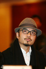 幻灯：汪涵新书发行 邀白岩松等三才子论道