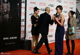 组图：《一九四二》北京首映 红毯众星云集