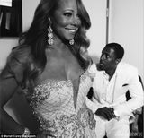 组图：玛丽亚献唱黑人电视奖 水钻透视裙爆乳