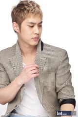 组图：MBLAQ独家时尚写真 帅气身姿风度翩翩