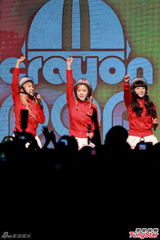 组图：CRAYON POP香江演唱继续卖萌