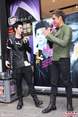 组图：明道回归歌手发专辑 自曝单身渴望成家