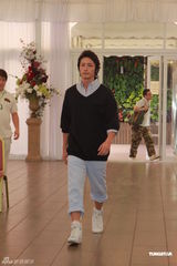 组图：玉木宏7月将唱响香港 歌迷凌晨排队买票