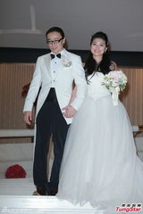 组图：黄百鸣子大婚众星出席 林峰吴千语恩爱