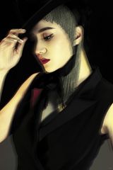 组图：小宋佳秀珠宝大片 造型复古夸张