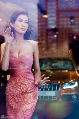 组图：徐洁儿复古大片性感出击 粉嫩美人娇艳欲滴