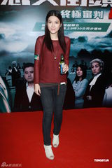 组图：胡杏儿宣传《怒火2》曝曾被吴镇宇骂