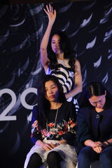 组图：电影《催眠大师》徐峥莫文蔚秀催眠魔力