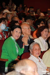 组图：汪明荃罗家英培训新人接班粤剧表演