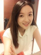 组图：福建男篮美女解说走红 甜笑似李英爱